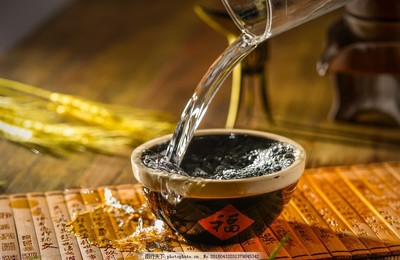 白酒 中國(guó)飲食文化中的玉液瓊漿